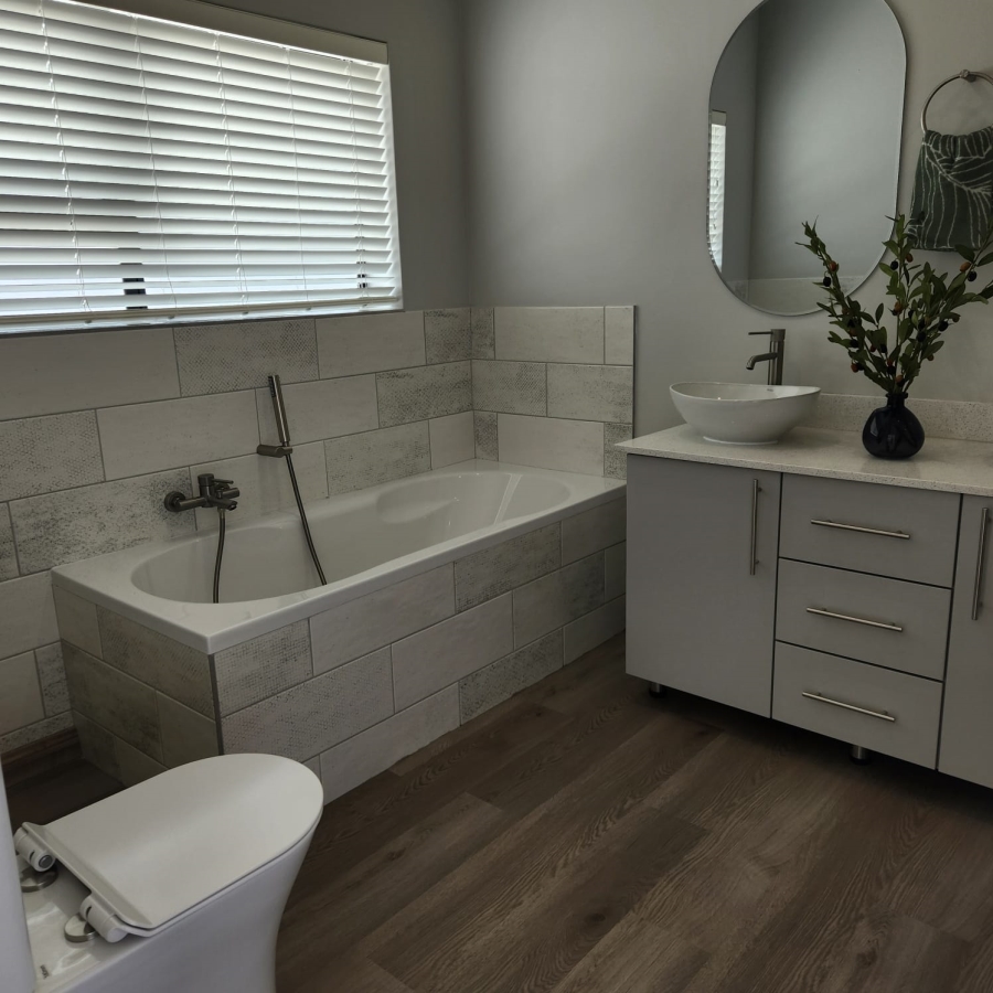 3 Bedroom Property for Sale in Stilbaai Wes Western Cape